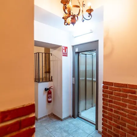Unik Vacation Dames I Vells Apartment *